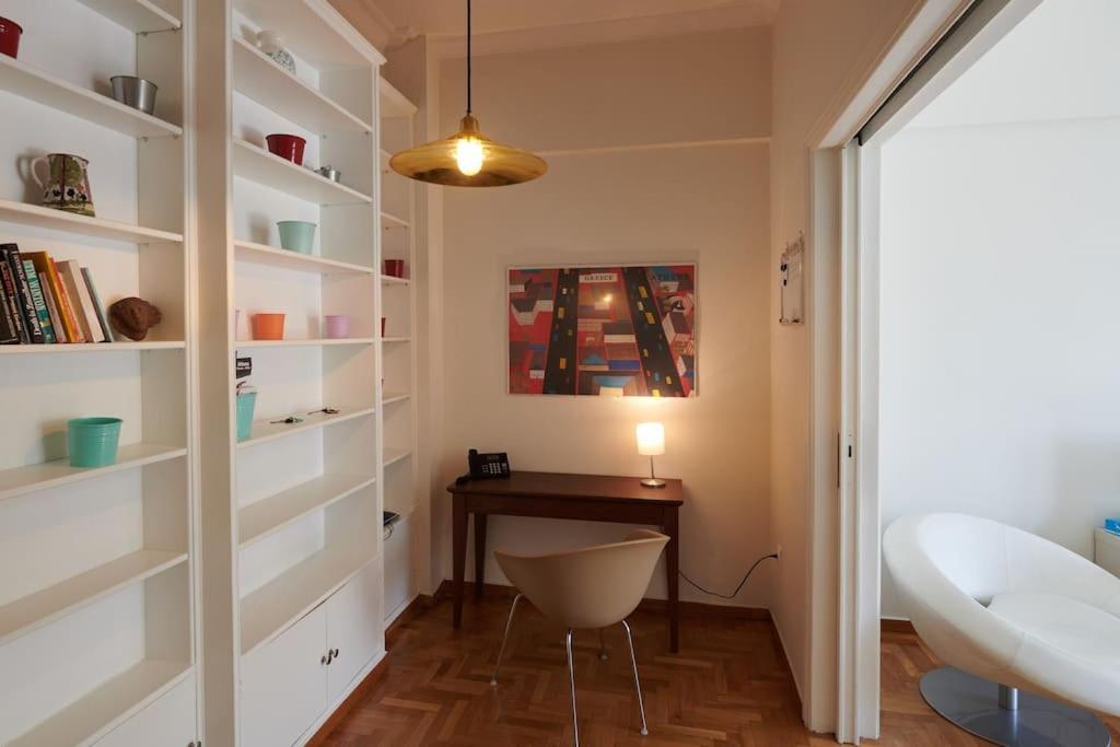 Apartment In The Heart Of The City Афины Экстерьер фото