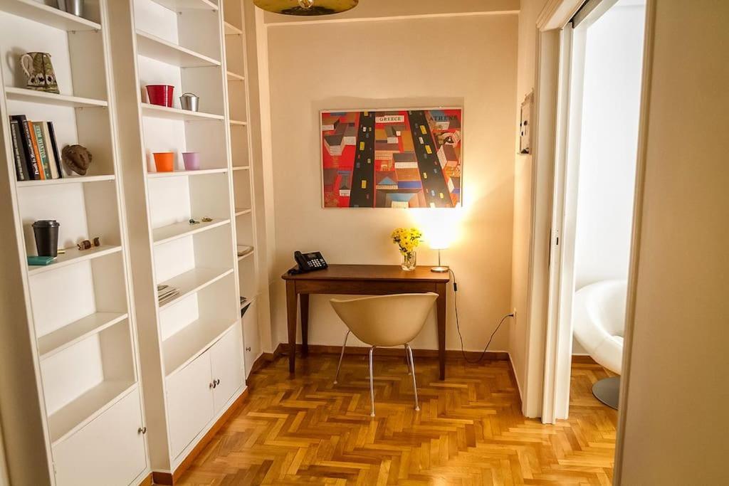 Apartment In The Heart Of The City Афины Экстерьер фото